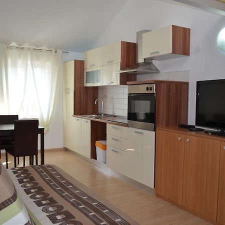 Apartments Matej & Irena Cres Room photo