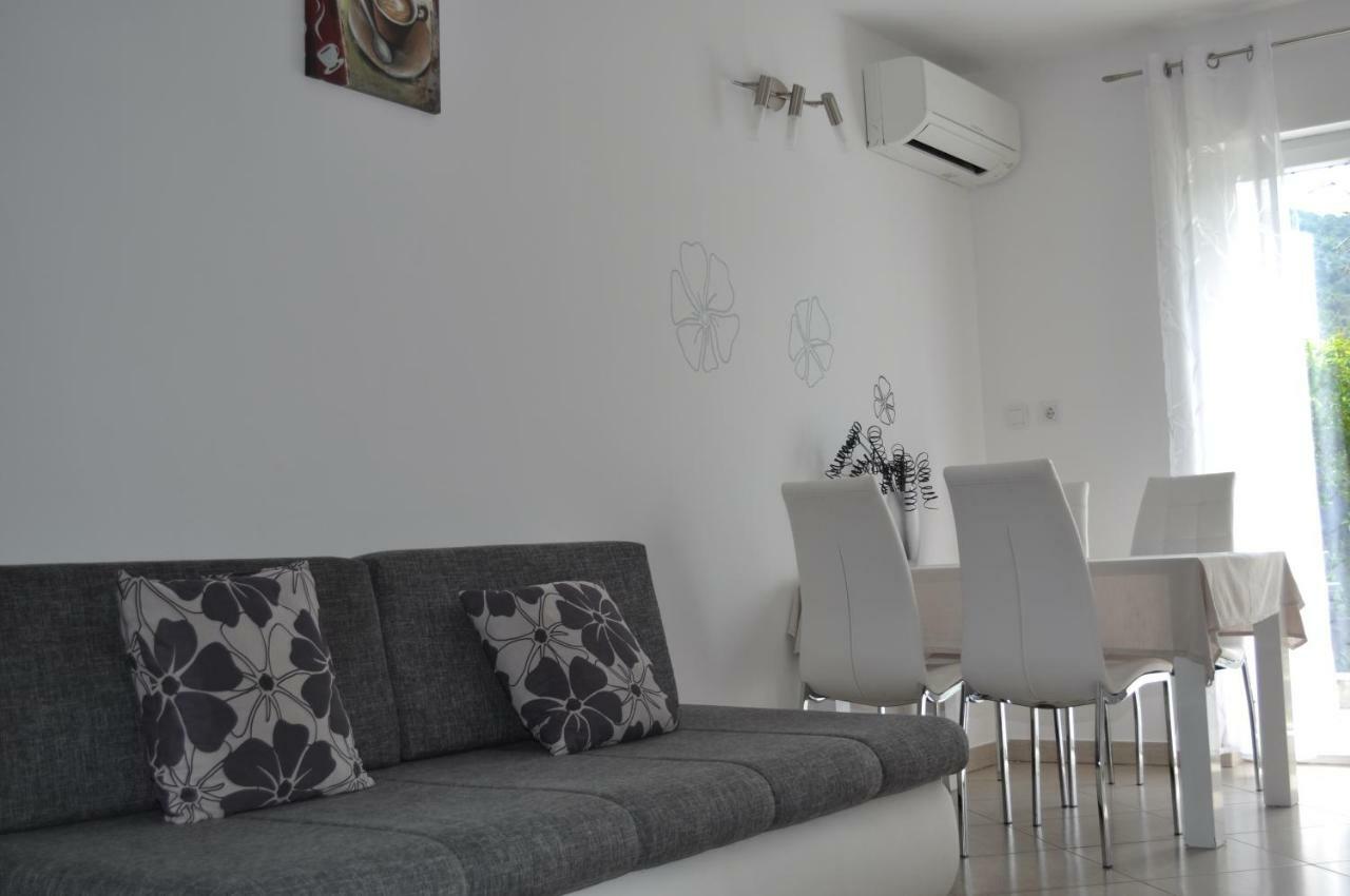 Apartments Matej & Irena Cres Exterior photo